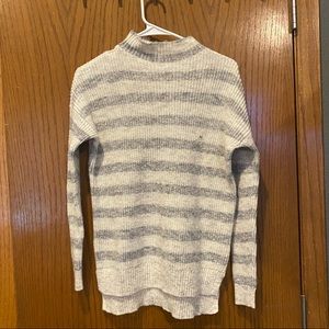 NWT American Eagle turtle neck sweater